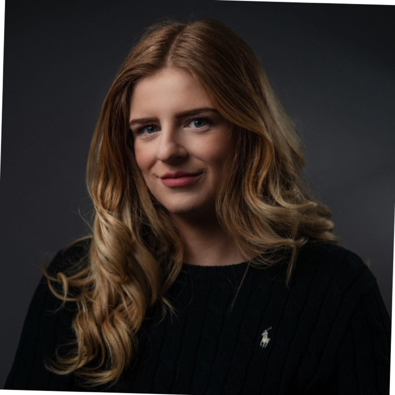Sophie Hawkins, Ecommerce Manager at Dryrobe®